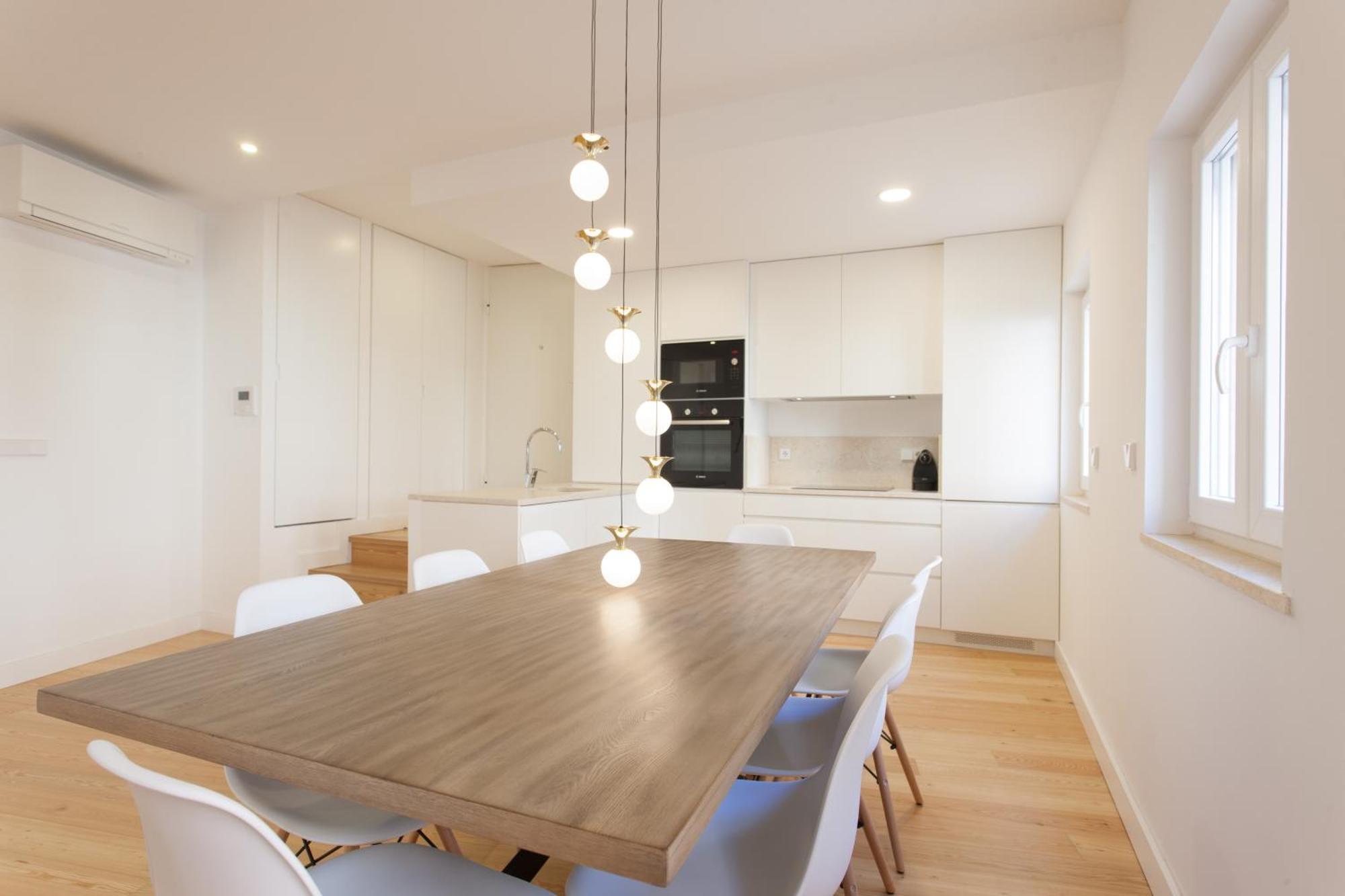 Mouraria Blue Three-Bedroom Apartment W/ Parking - By Lu Holidays Lisbon Bagian luar foto