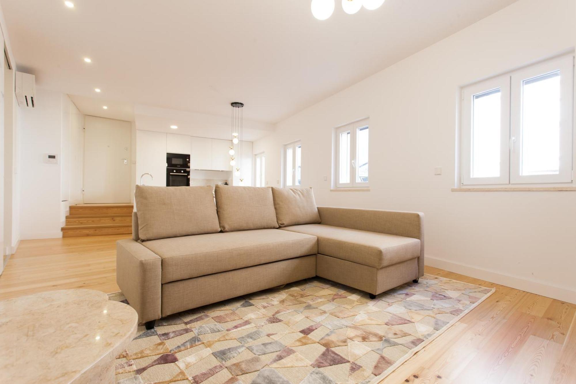 Mouraria Blue Three-Bedroom Apartment W/ Parking - By Lu Holidays Lisbon Bagian luar foto